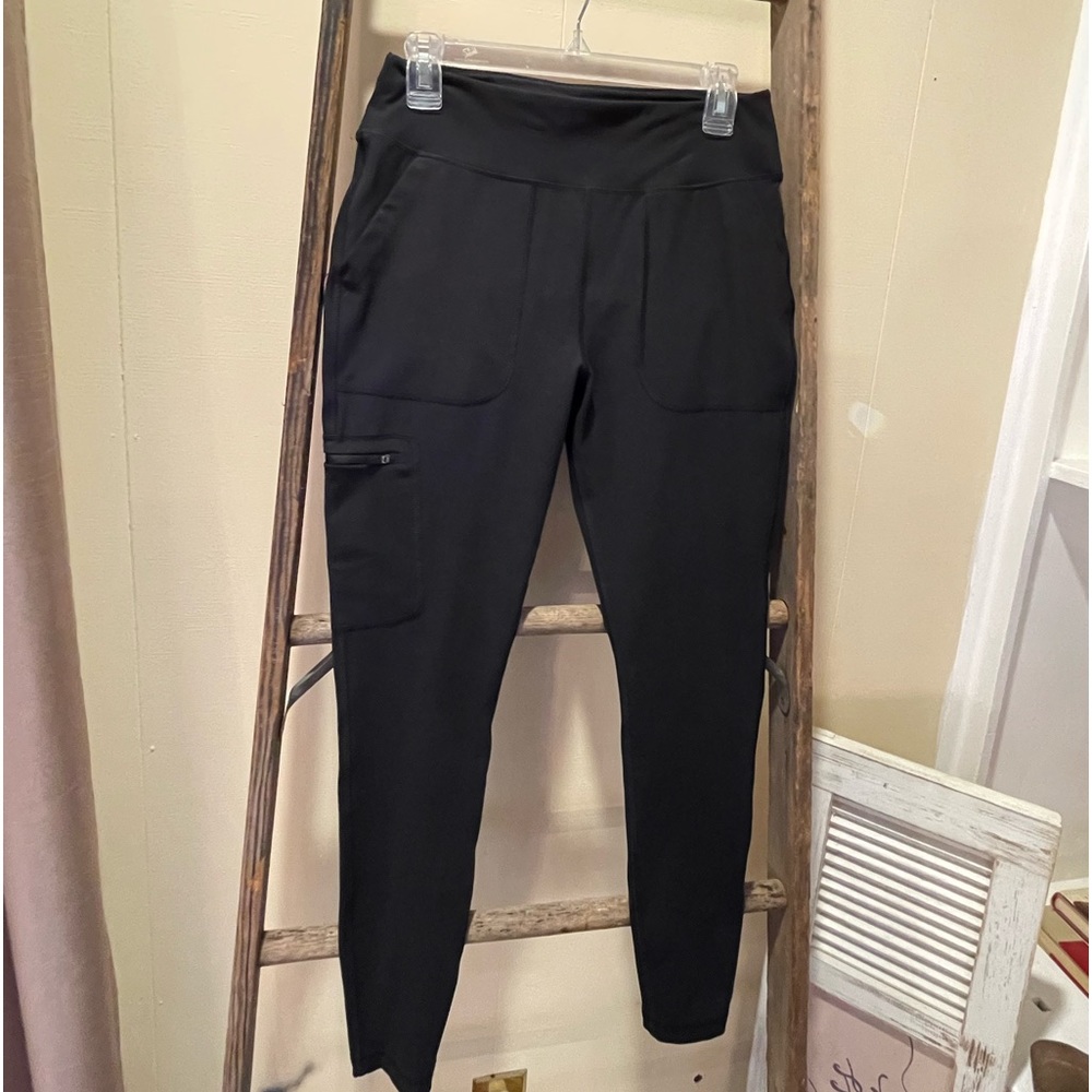 Black leggings by Ocean Coast